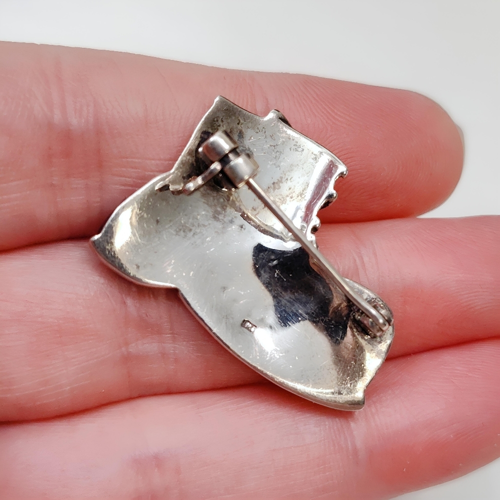 Vintage Art Deco Era Sterling Silver Marcasite Black Onyx Boot Brooch Pin - Picture 7 of 12